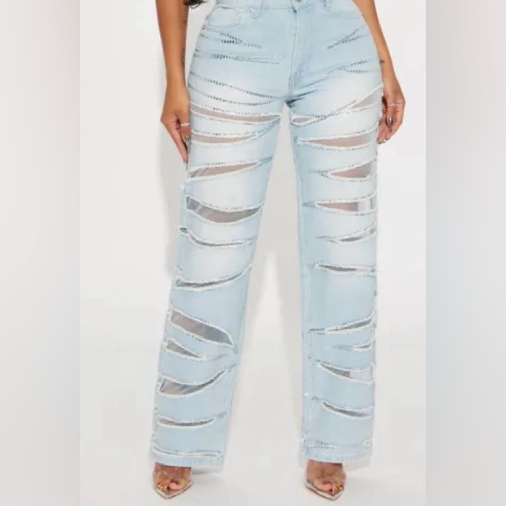 Zaria Embellished Light Wash Cut Out Women’s Jeans Straight leg